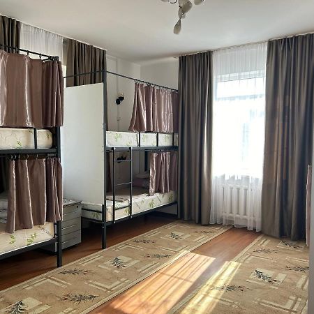 Aya Sofia Hostel Бишкек Екстериор снимка