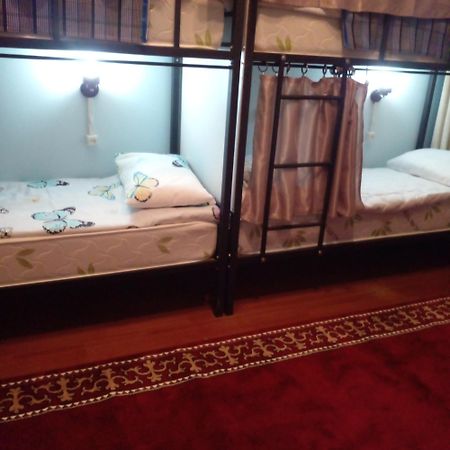 Aya Sofia Hostel Бишкек Екстериор снимка
