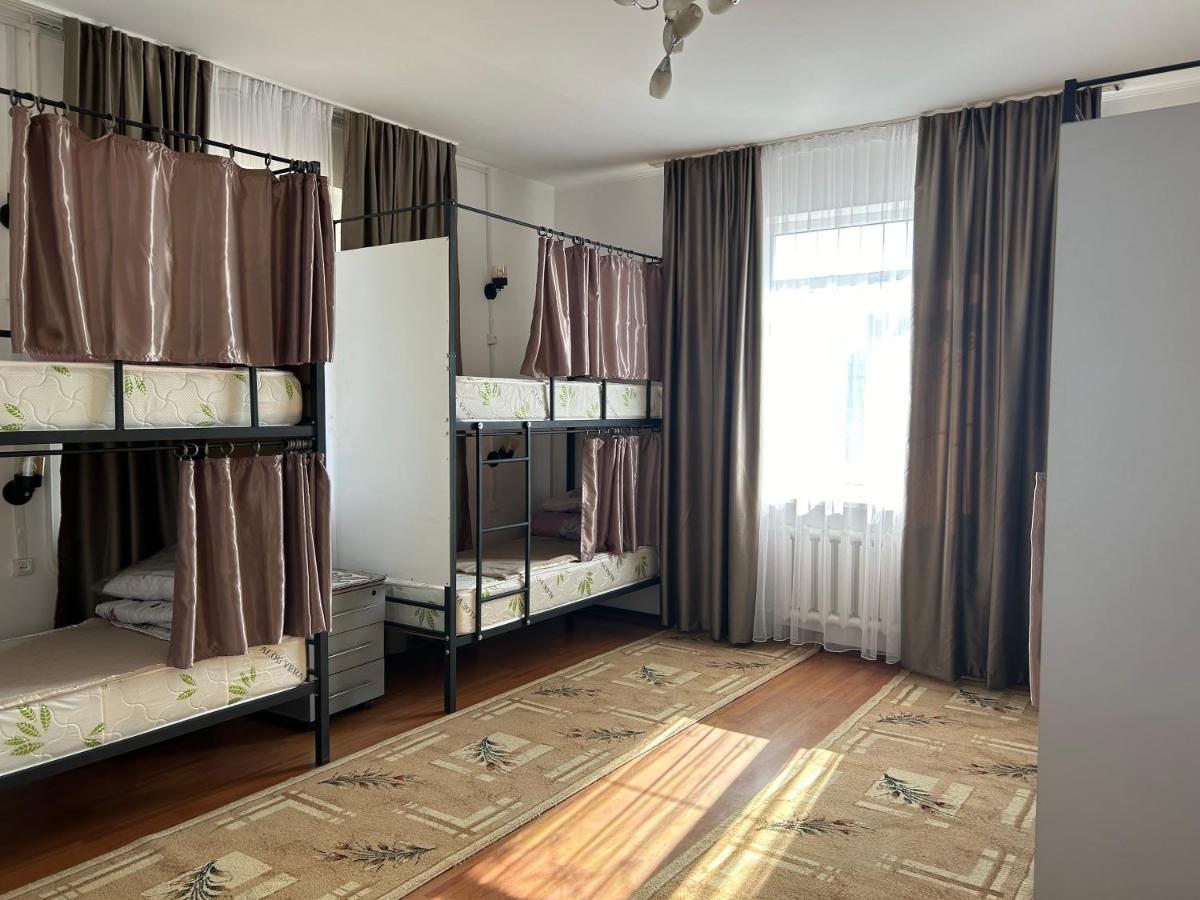 Aya Sofia Hostel Бишкек Екстериор снимка
