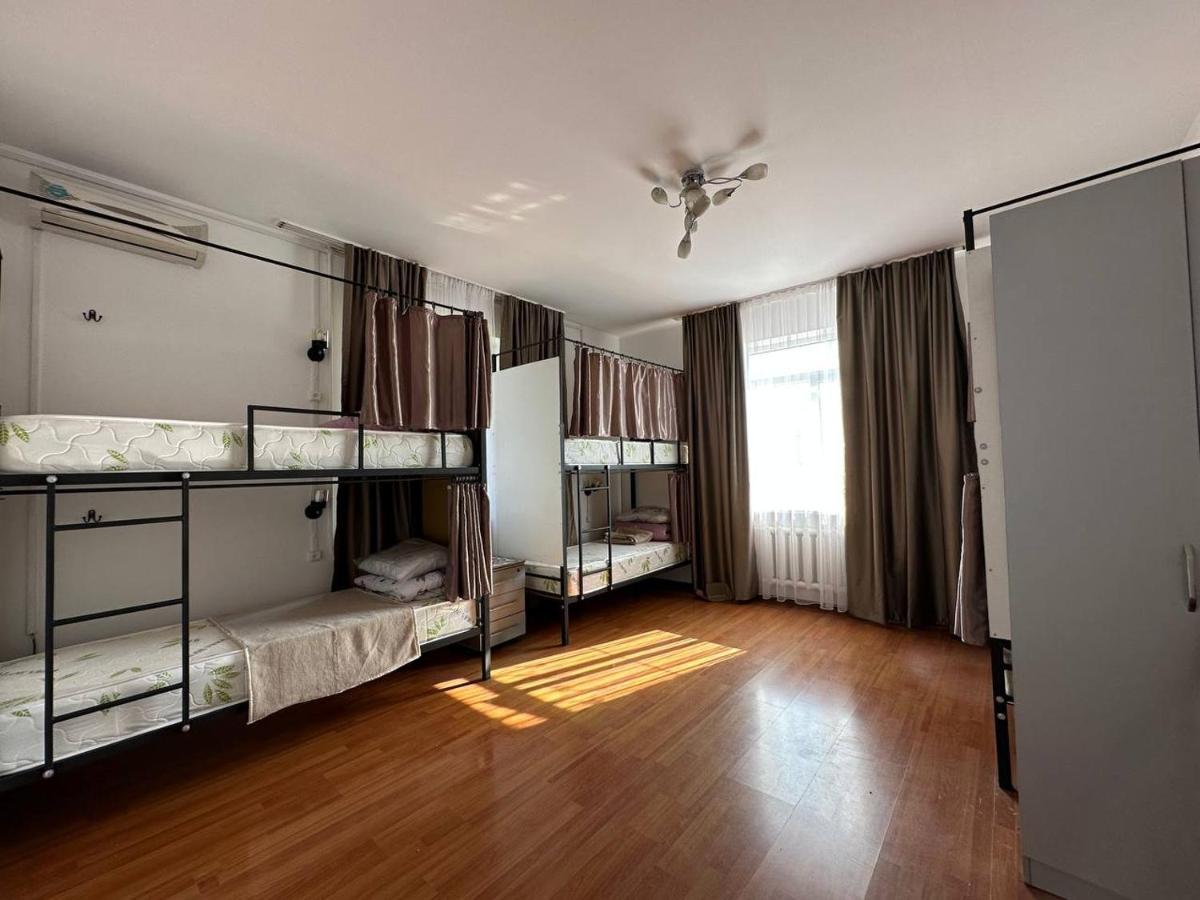Aya Sofia Hostel Бишкек Екстериор снимка