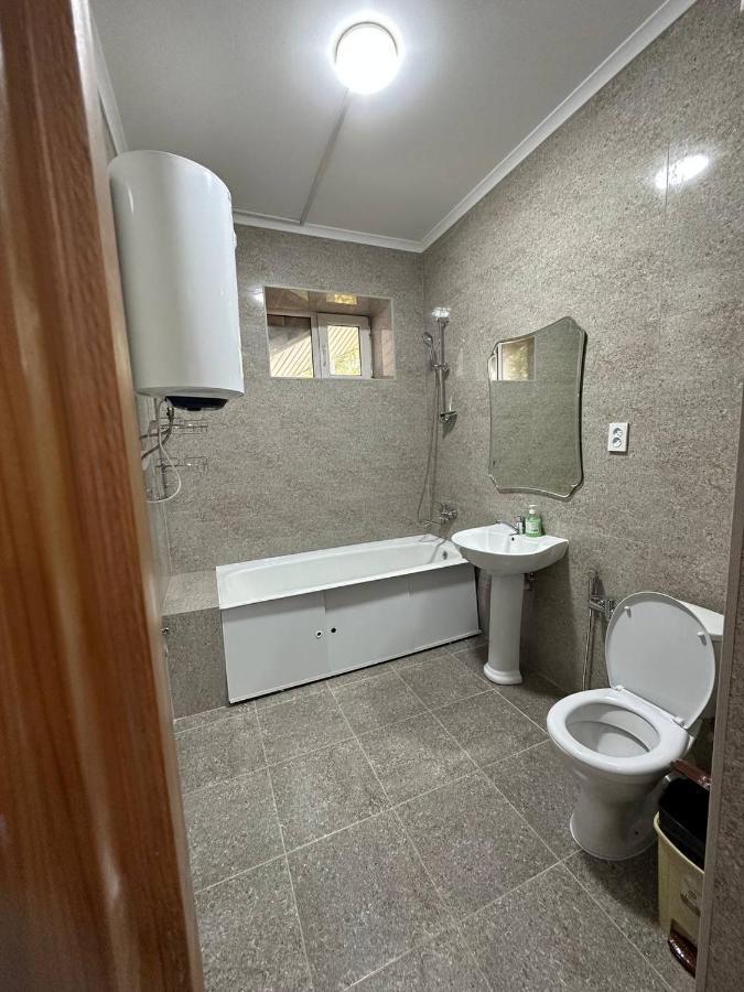 Aya Sofia Hostel Бишкек Екстериор снимка